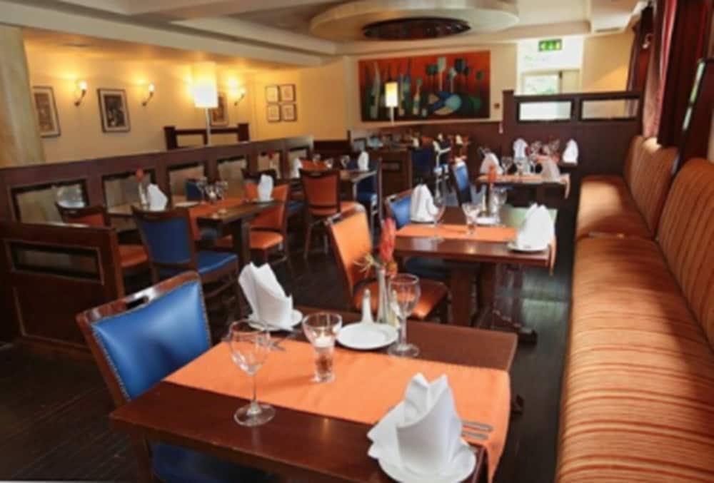 Killarney Riverside Hotel المظهر الخارجي الصورة